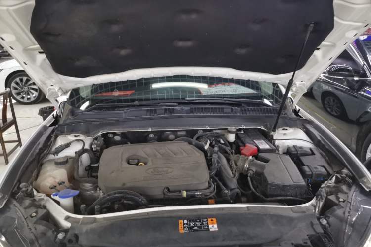Used Ford Mondeo 2020 EcoBoost 180 Stylish Model Engine Bay