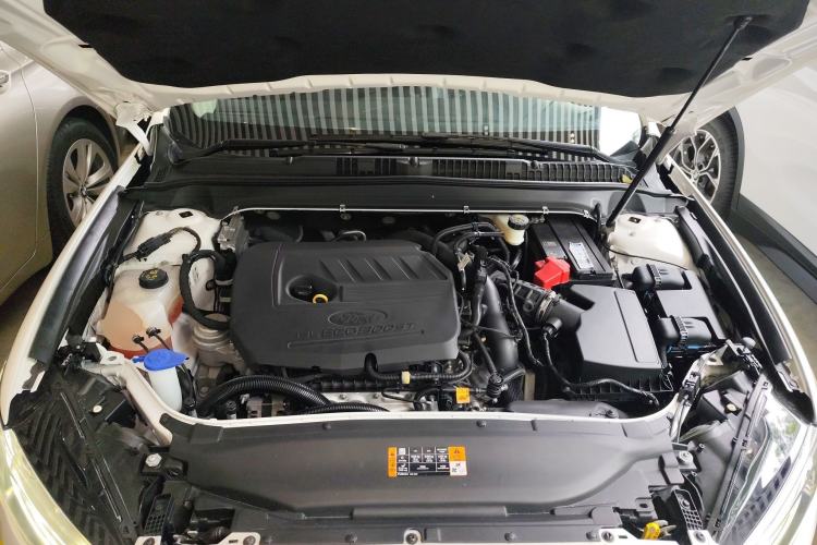 Used Ford Mondeo 2020 EcoBoost 180 Stylish Model Engine Bay