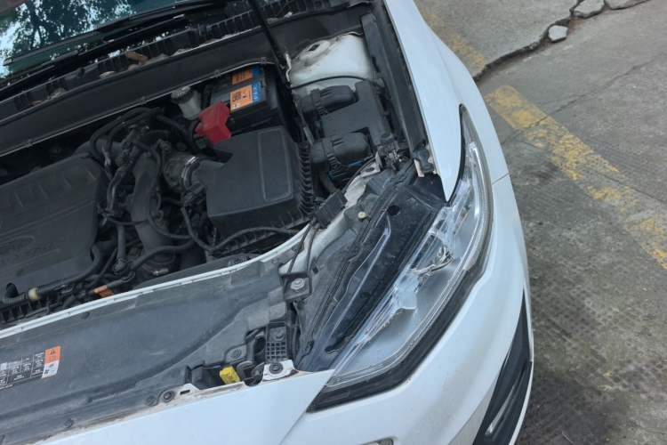 Used Ford Mondeo 2020 EcoBoost 180 Stylish Model Engine Bay Left