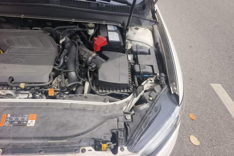 Used Ford Mondeo 2020 EcoBoost 180 Stylish Model Engine Bay Left
