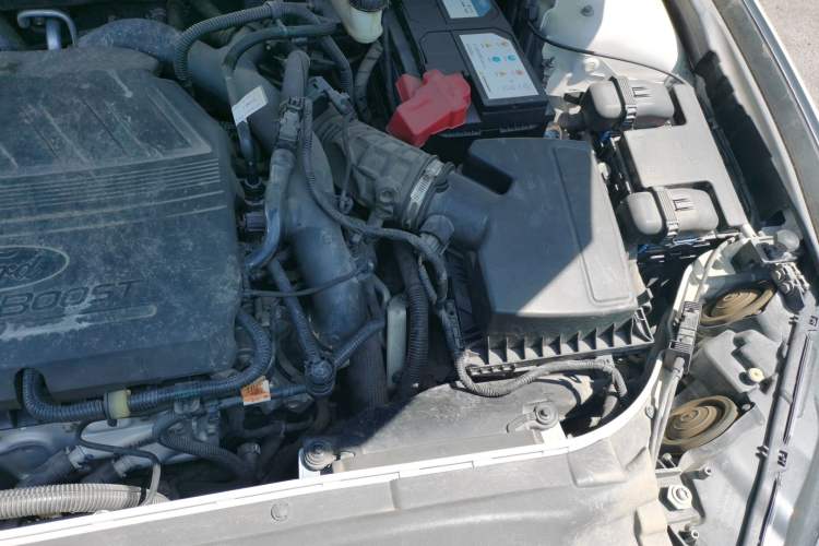 Used Ford Mondeo 2020 EcoBoost 180 Luxury Model Engine Bay Left