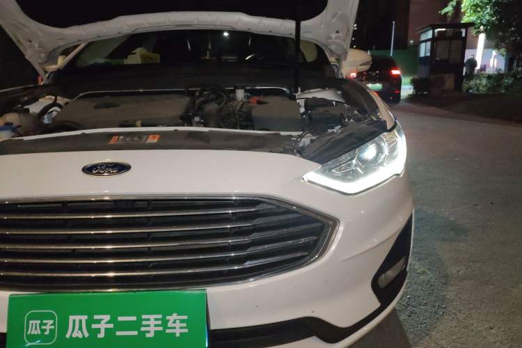 Used Ford Mondeo 2020 EcoBoost 180 Stylish Model Engine Bay Left