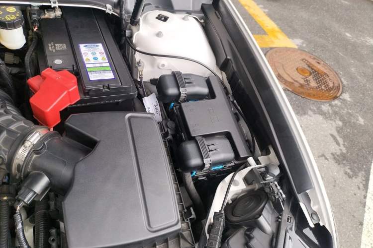 Used Ford Mondeo 2020 EcoBoost 180 Stylish Model Engine Bay Left