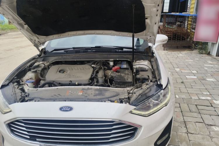 Used Ford Mondeo 2020 EcoBoost 180 Stylish Model Engine Bay Left