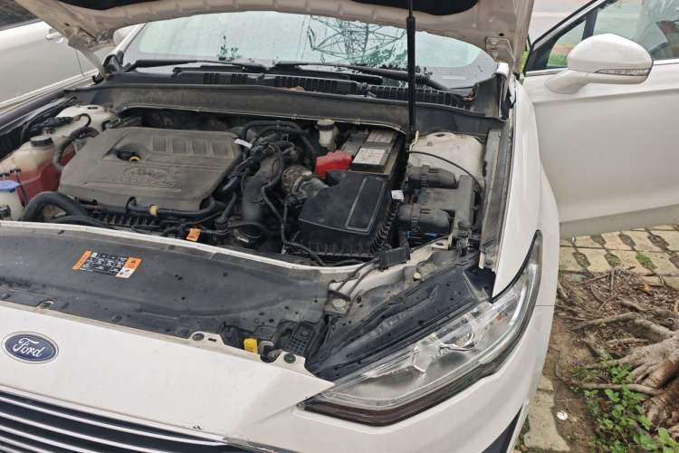 Used Ford Mondeo 2020 EcoBoost 180 Stylish Model Engine Bay Left