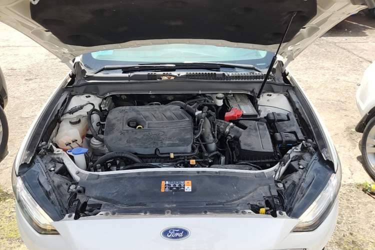 Used Ford Mondeo 2020 EcoBoost 180 Stylish Model Engine Bay