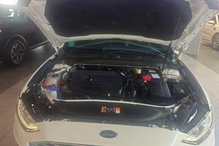 Used Ford Mondeo 2020 EcoBoost 180 Stylish Model Engine Bay