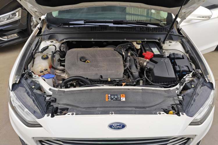 Used Ford Mondeo 2020 EcoBoost 180 Stylish Model Engine Bay