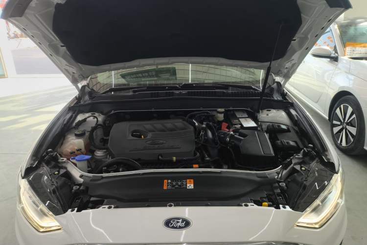 Used Ford Mondeo 2020 EcoBoost 180 Stylish Model Engine Bay