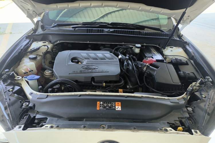 Used Ford Mondeo 2020 EcoBoost 180 Stylish Model Engine Bay