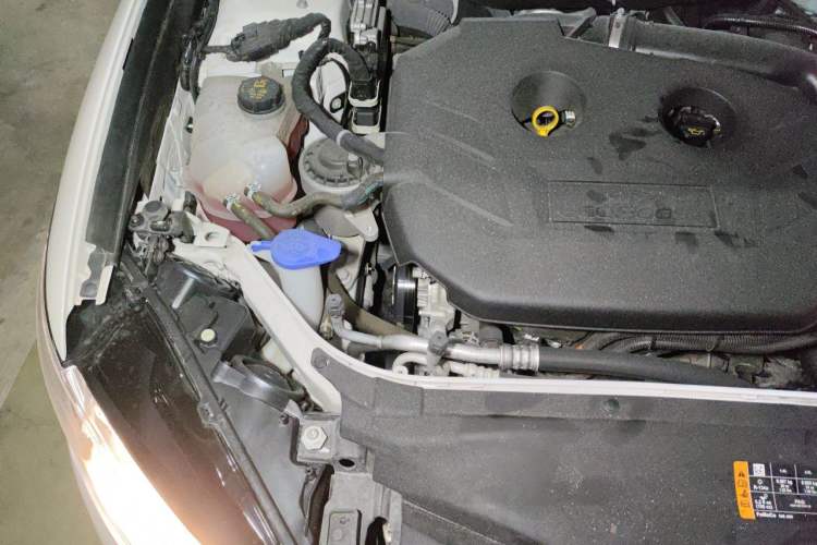 Used Ford Mondeo 2020 EcoBoost 200 Stylish Model Engine Bay Right
