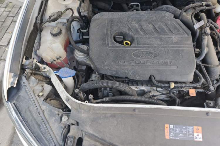 Used Ford Mondeo 2020 EcoBoost 180 Stylish Model Engine Bay Right