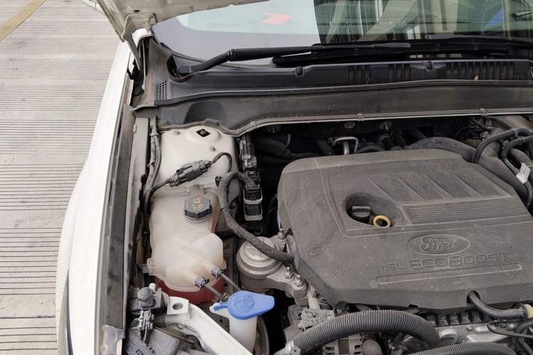 Used Ford Mondeo 2020 EcoBoost 180 Stylish Model Engine Bay Right