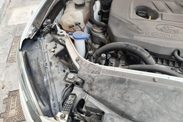 Used Ford Mondeo 2020 EcoBoost 180 Stylish Model Engine Bay Right
