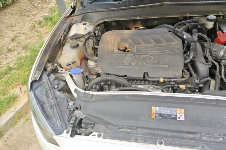 Used Ford Mondeo 2020 EcoBoost 180 Stylish Model Engine Bay Right
