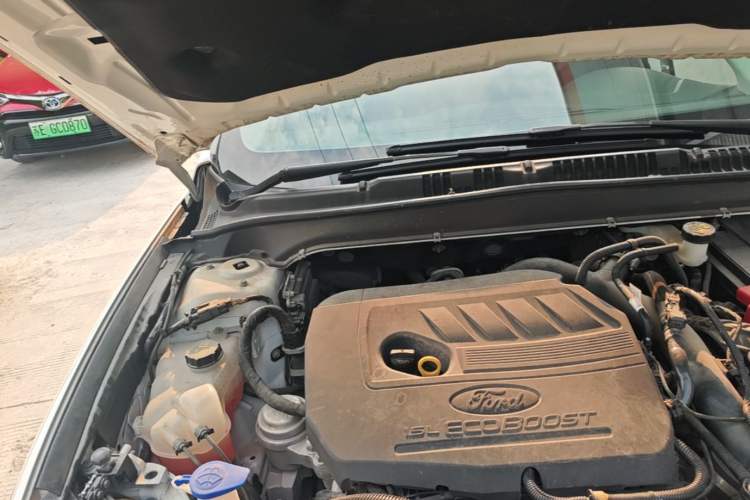 Used Ford Mondeo 2020 EcoBoost 180 Stylish Model Engine Bay Right
