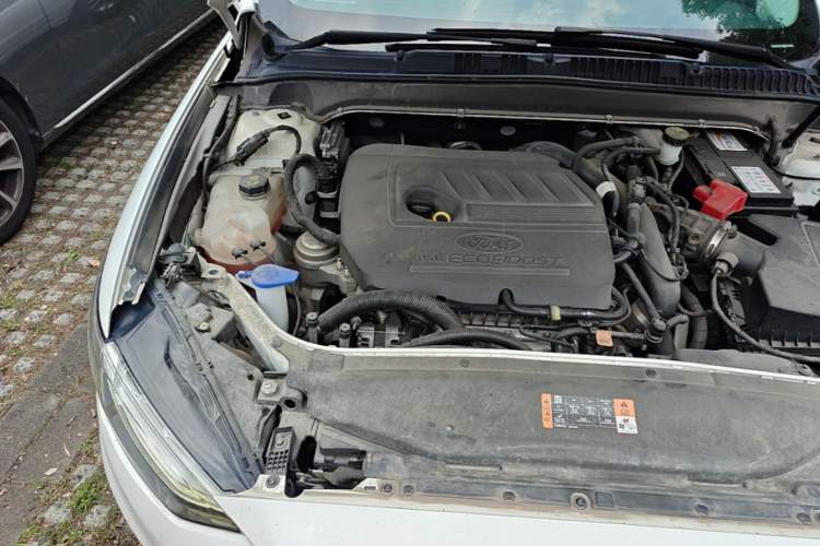 Used Ford Mondeo 2020 EcoBoost 180 Stylish Model Engine Bay Right