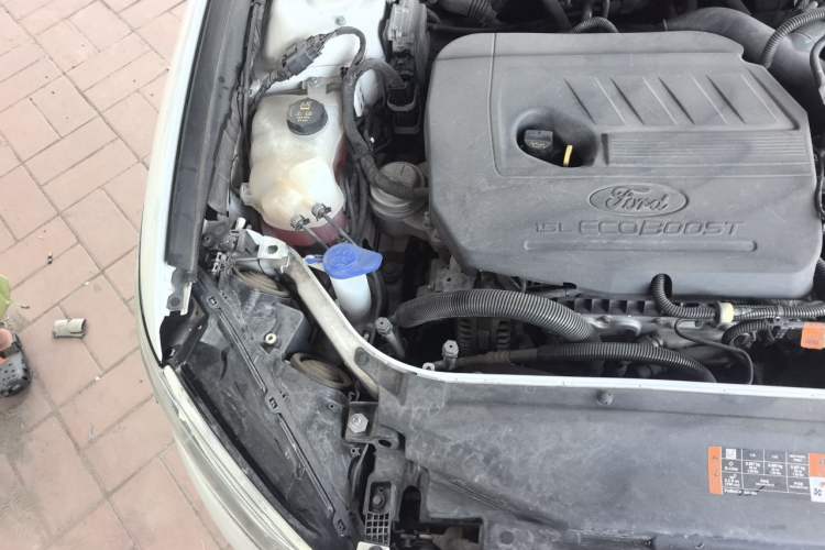 Used Ford Mondeo 2020 EcoBoost 180 Stylish Model Engine Bay Right
