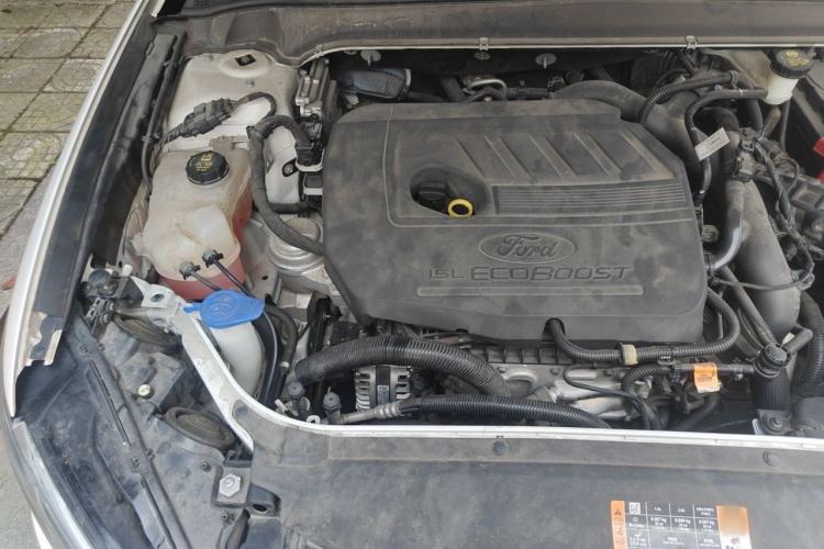 Used Ford Mondeo 2020 EcoBoost 180 Stylish Model Engine Bay Right