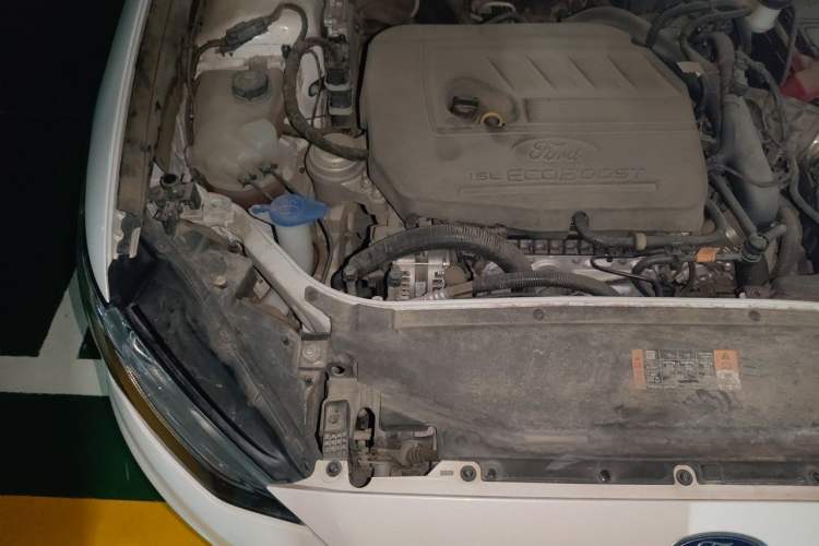 Used Ford Mondeo 2020 EcoBoost 180 Stylish Model Engine Bay Right