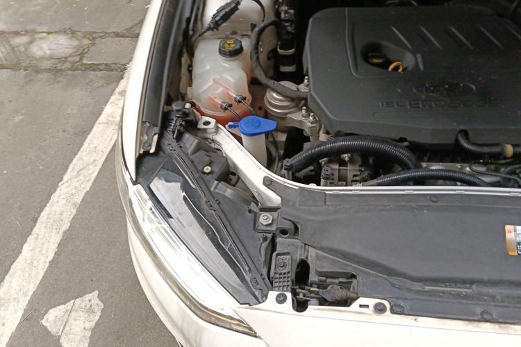 Used Ford Mondeo 2020 EcoBoost 180 Stylish Model Engine Bay Right