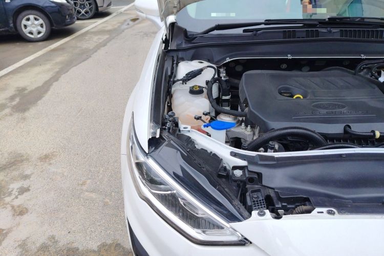 Used Ford Mondeo 2020 EcoBoost 180 Stylish Model Engine Bay Right