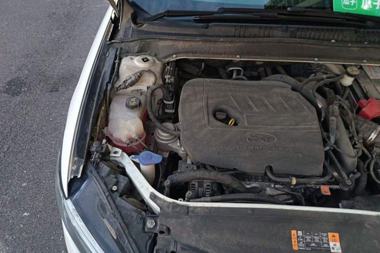 Used Ford Mondeo 2020 EcoBoost 180 Stylish Model Engine Bay Right