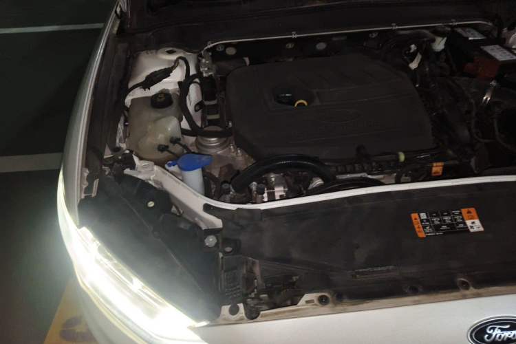 Used Ford Mondeo 2020 EcoBoost 180 Stylish Model Engine Bay Right