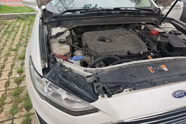 Used Ford Mondeo 2020 EcoBoost 180 Stylish Model Engine Bay Right