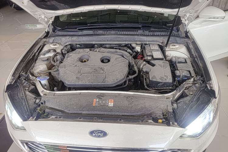 Used Ford Mondeo 2020 EcoBoost 200 Stylish Model Engine Bay