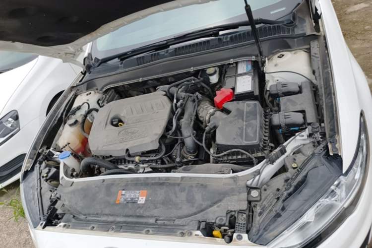 Used Ford Mondeo 2020 EcoBoost 180 Stylish Model Engine Bay