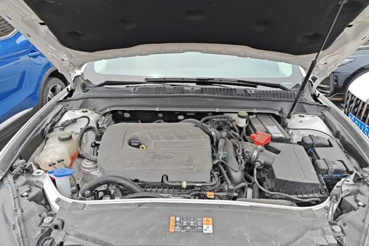 Used Ford Mondeo 2020 EcoBoost 180 Stylish Model Engine Bay