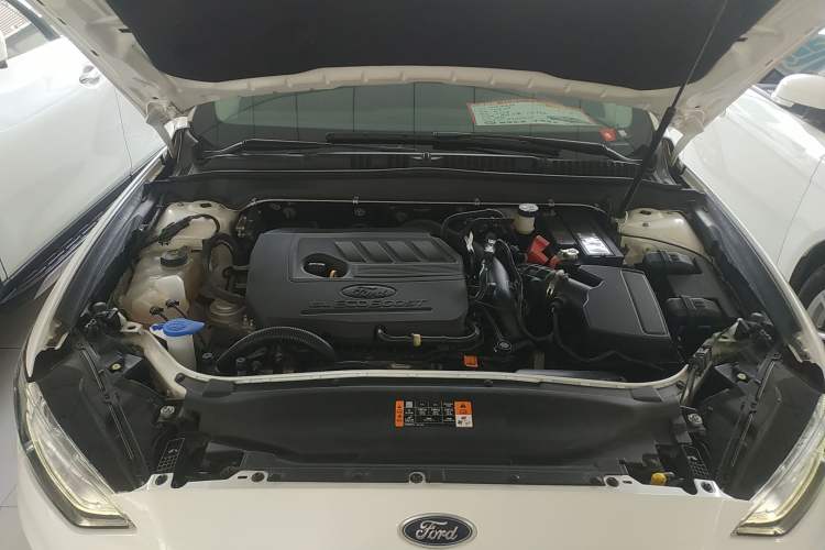Used Ford Mondeo 2020 EcoBoost 180 Stylish Model Engine Bay