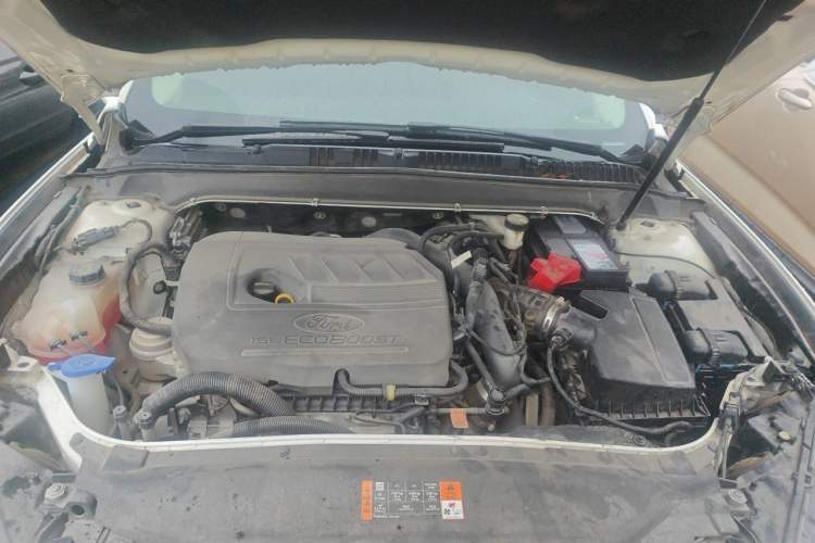 Used Ford Mondeo 2020 EcoBoost 180 Stylish Model Engine Bay