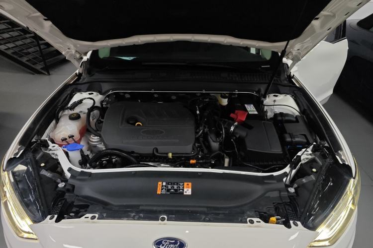 Used Ford Mondeo 2020 EcoBoost 180 Stylish Model Engine Bay