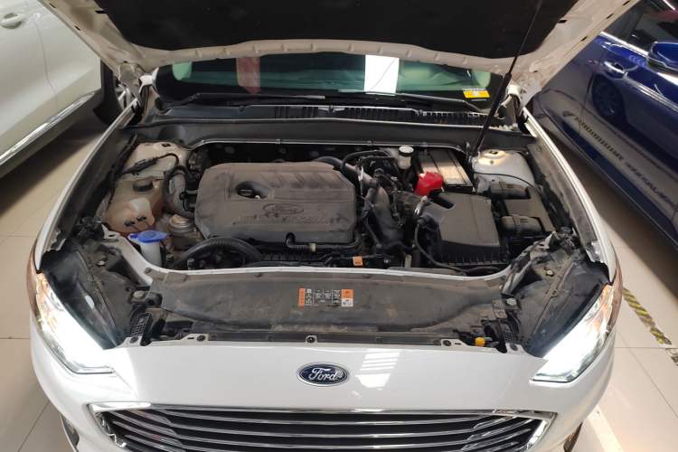 Used Ford Mondeo 2020 EcoBoost 180 Stylish Model Engine Bay