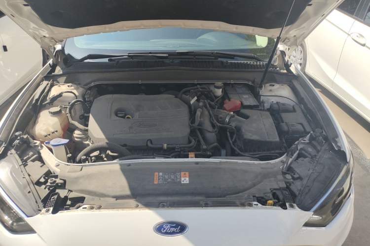 Used Ford Mondeo 2020 EcoBoost 180 Stylish Model Engine Bay