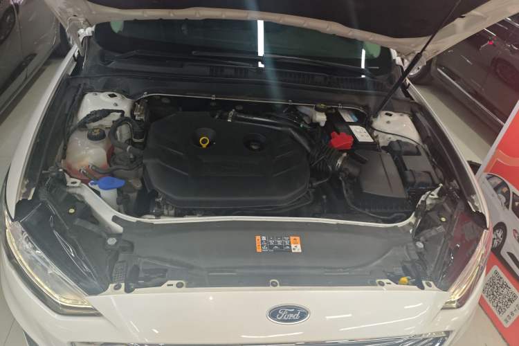 Used Ford Mondeo 2020 EcoBoost 200 Stylish Model Engine Bay