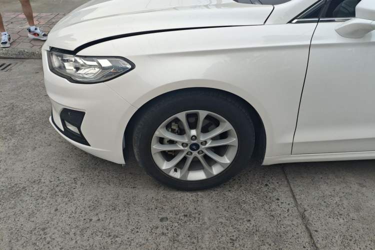 Used Ford Mondeo 2020 EcoBoost 180 Stylish Model Exterior 1