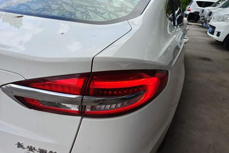 Used Ford Mondeo 2020 EcoBoost 180 Stylish Model Exterior 1