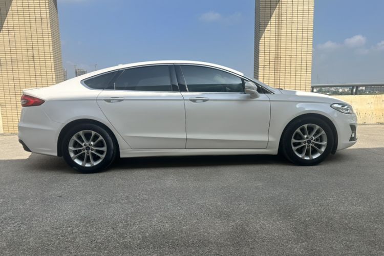 Used Ford Mondeo 2020 EcoBoost 180 Stylish Model Exterior 1