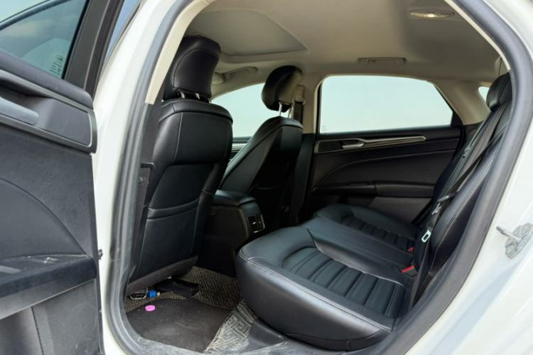 Used Ford Mondeo 2020 EcoBoost 180 Stylish Model Exterior 12
