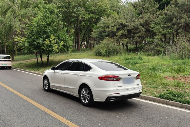 Used Ford Mondeo 2020 EcoBoost 180 Stylish Model Exterior 3