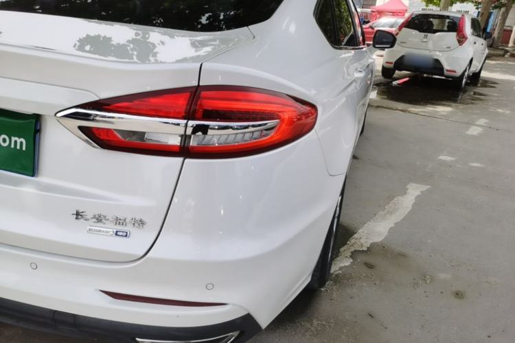 Used Ford Mondeo 2020 EcoBoost 180 Stylish Model Exterior 3