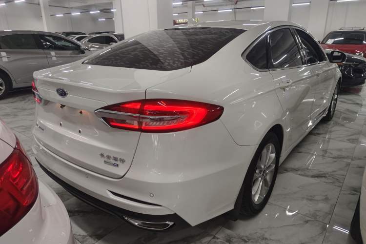 Used Ford Mondeo 2020 EcoBoost 180 Stylish Model Exterior 3