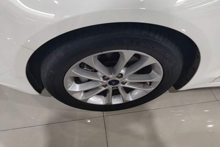 Used Ford Mondeo 2020 EcoBoost 180 Stylish Model Exterior 4