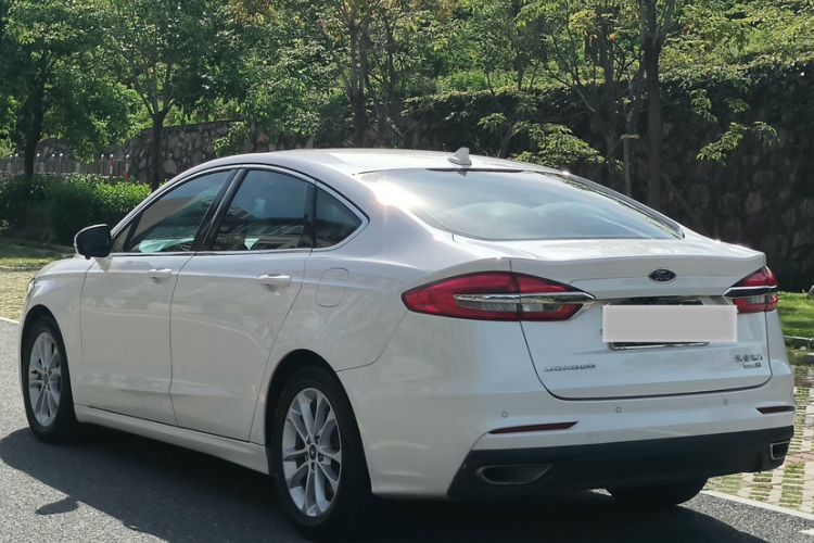 Used Ford Mondeo 2020 EcoBoost 180 Stylish Model Exterior 4