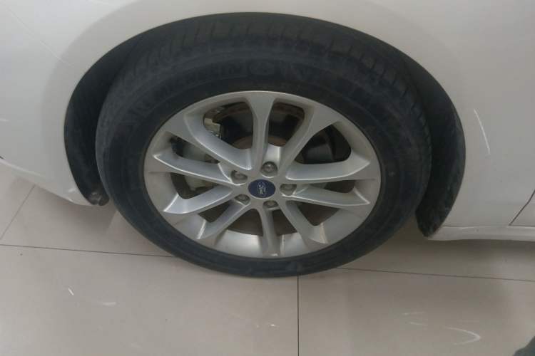 Used Ford Mondeo 2020 EcoBoost 180 Stylish Model Exterior 4