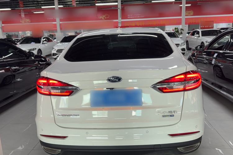 Used Ford Mondeo 2020 EcoBoost 180 Stylish Model Exterior 4