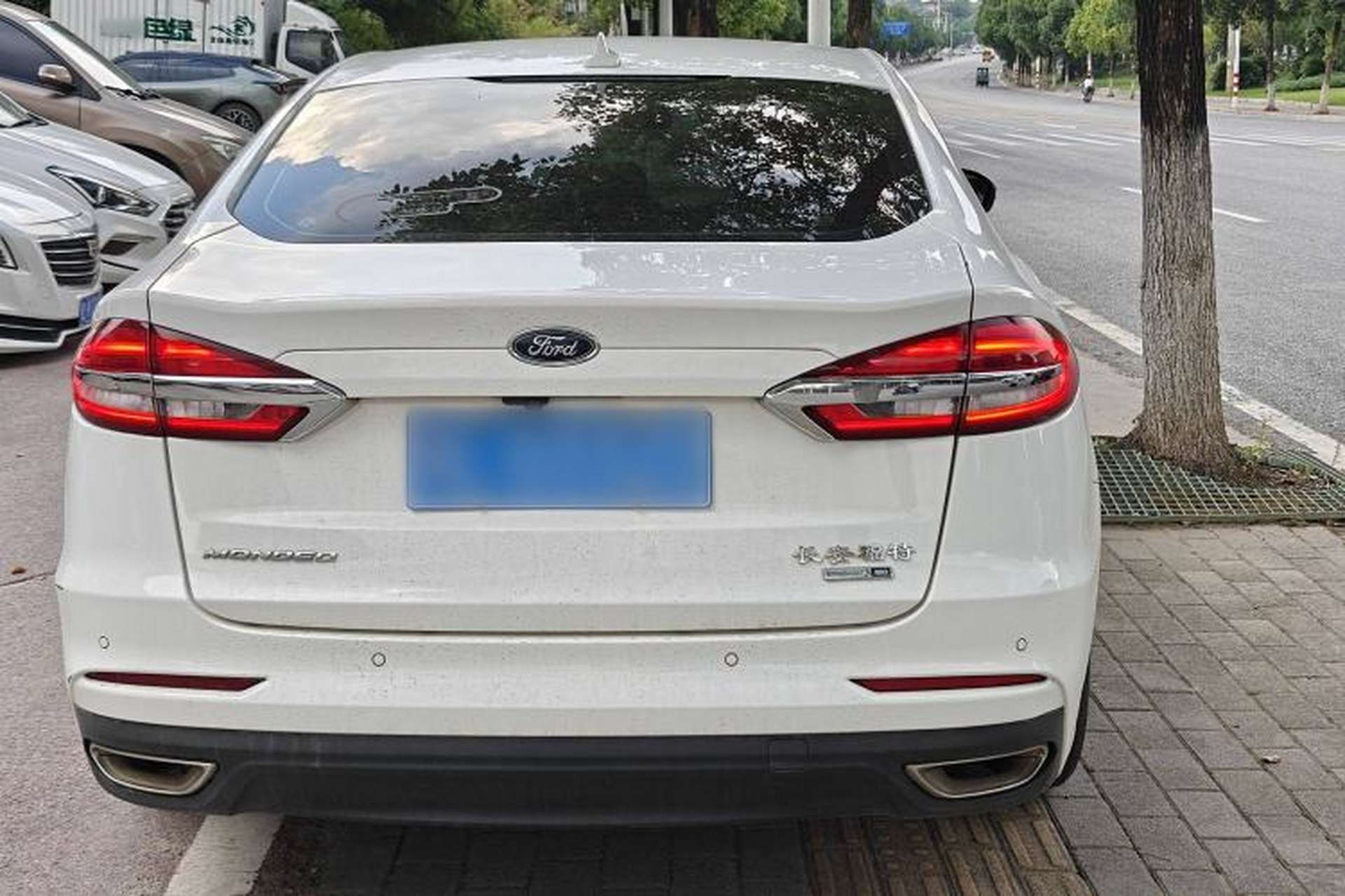 Used Ford Mondeo 2020 EcoBoost 180 Stylish Model Exterior 4